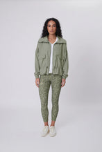 Load image into Gallery viewer, MARLOW FAIRWAY SPRAY JACKET SAGE
