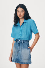 Load image into Gallery viewer, ROWIE GEORGIA DENIM MINI SKIRT CLASSIC WASH
