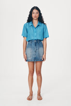 Load image into Gallery viewer, ROWIE GEORGIA DENIM MINI SKIRT CLASSIC WASH
