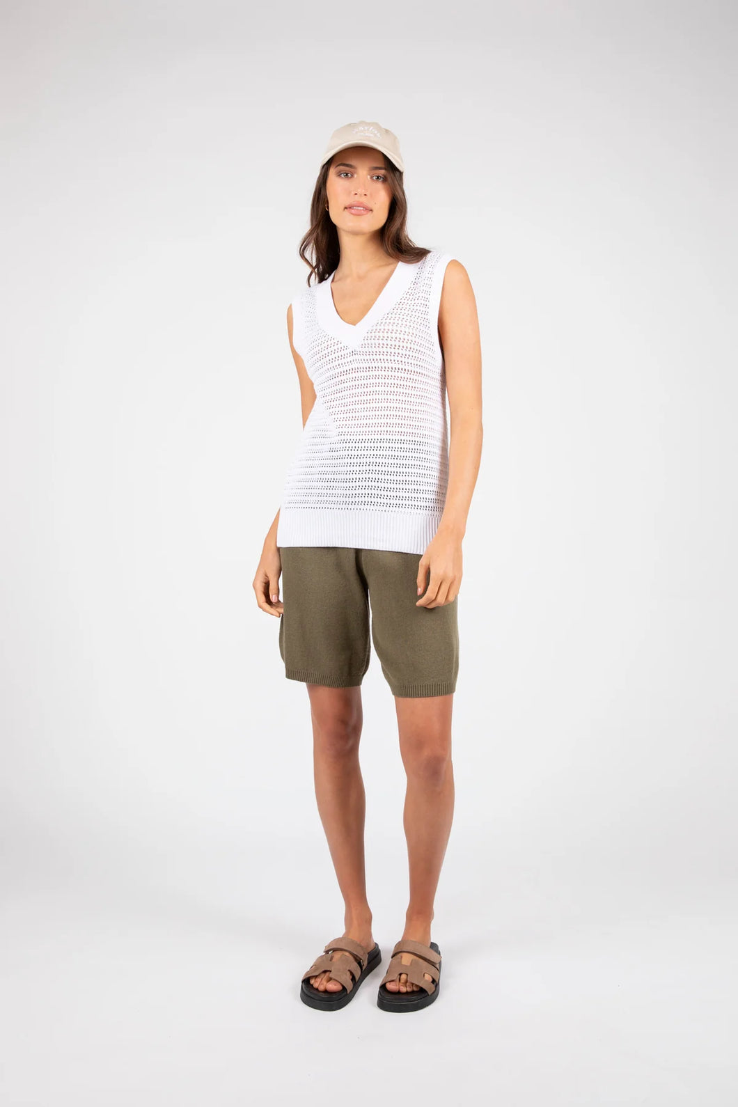 NOVELLA MESH KNIT VEST WHITE