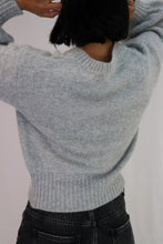 Load image into Gallery viewer, TATANO CELIA V NECK DOVE
