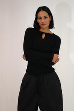 Load image into Gallery viewer, TATANO MELANIE L/S BLACK
