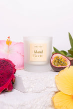 Load image into Gallery viewer, WILLOW &amp; MAE ISLAND BLOOM SOY CANDLE PEACH
