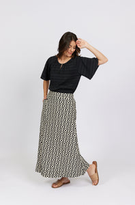 KNEWE BLISS SKIRT THEORY