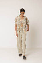 Load image into Gallery viewer, COMING SOON | INDI &amp; COLD HOLLY TOP KHAKI
