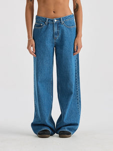 LEE LOW SLOUCH JEAN BLUE QUARTER