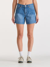 Load image into Gallery viewer, LEE MID STRAIGHT SHORT BLUE LETTER
