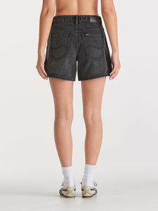 LEE MID STRAIGHT SHORT SMOKED BLACK