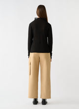 Load image into Gallery viewer, ESMAEE MADDISON TOP BLACK
