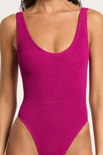 Load image into Gallery viewer, BOND-EYE MARA MAGENTA RECYCLED
