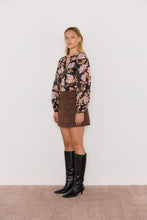 Load image into Gallery viewer, MINK PINK WILLOW BLOUSE FLORAL
