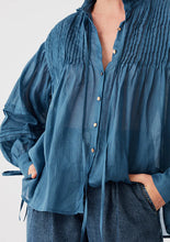 Load image into Gallery viewer, MOS AALIYAH BLOUSE CORNFLOWER
