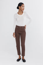 Load image into Gallery viewer, MARLE STRAIGHT LEG JEAN WASHED PLUM
