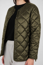 Load image into Gallery viewer, MARLOW ALPINE QUILTED JACKET DARK OLIVE
