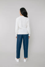 Load image into Gallery viewer, MARLOW CASHMERE CREW NECK

