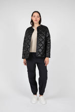 Load image into Gallery viewer, MARLOW ALPINE QUILTED JACKET BLACK
