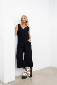 NES LOUNGE JUMPSUIT BLACK