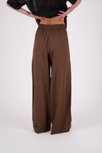 Load image into Gallery viewer, NES RITA LINEN PANTS DARK CACAO
