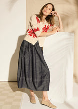 Load image into Gallery viewer, POL LASK DAISY CARDIGAN ECRU/RED
