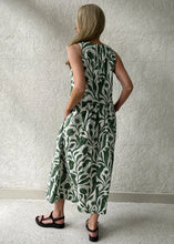 Load image into Gallery viewer, POL BOTANICA DRAWCORD DRESS
