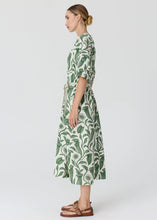 Load image into Gallery viewer, POL BOTANICA DAY DRESS BOTANIC PRINT
