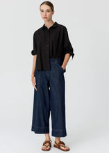 Load image into Gallery viewer, POL ANISE CROP PANT DENIM
