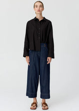 Load image into Gallery viewer, POL ANISE CROP PANT DENIM
