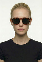 Load image into Gallery viewer, COMING SOON | ECO SHADES QUIST HAVANA
