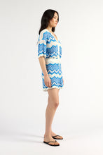 Load image into Gallery viewer, TUESDAY REVERE TOP BLUE CHEVRON
