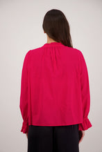 Load image into Gallery viewer, BRIARWOOD ROBBIE TOP RED
