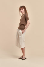 Load image into Gallery viewer, STANDARD ISSUE MERINO HIGH RIB T-SHIRT TRUFFLE
