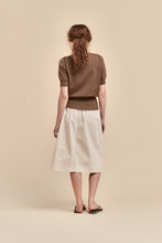 Load image into Gallery viewer, STANDARD ISSUE MERINO HIGH RIB T-SHIRT TRUFFLE
