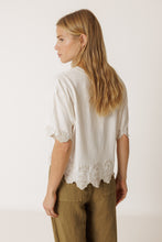 Load image into Gallery viewer, INDI &amp; COLD ROSIE TOP CRUDO
