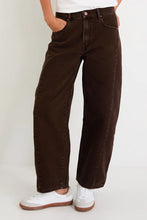 Load image into Gallery viewer, AMONG THE BRAVE VARSITY FORWARD SEAM BARREL JEANS
