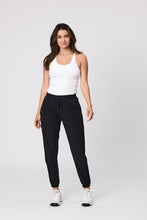 Load image into Gallery viewer, MARLOW TRAVEL PANT BLACK
