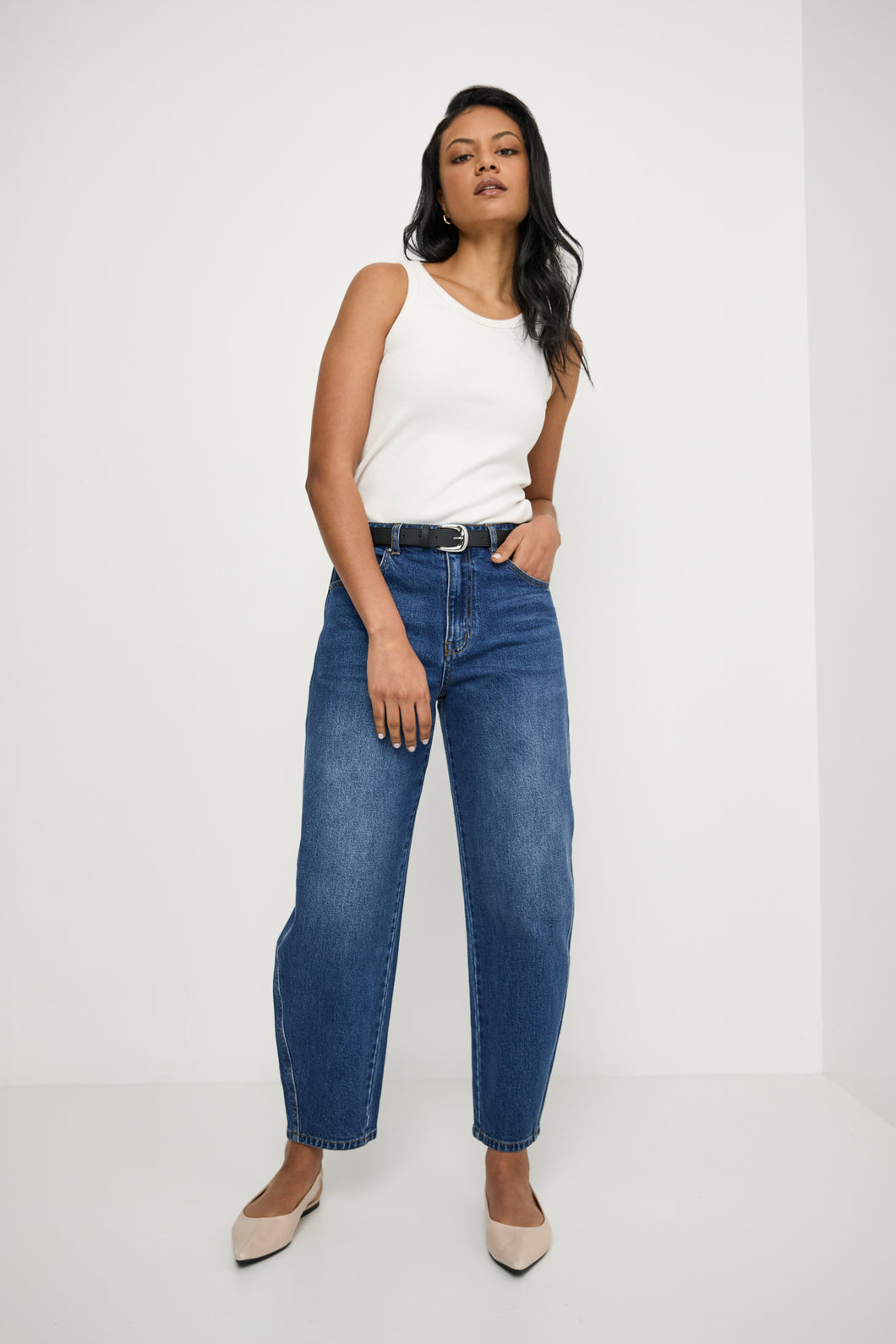 MARLOW THE CURVE BARREL JEAN TRUE BLUE