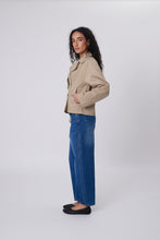 Load image into Gallery viewer, MARLOW UNITY SHORT TRENCH
