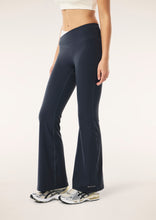 Load image into Gallery viewer, P.E NATION FLARE LEGGINGS MARINE BLUE
