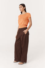 Load image into Gallery viewer, ROWIE MARYANNE BARREL LEG PANTS CHOCOLATE BROWN
