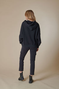 ZHRILL ODA SWEATSHIRT JET BLACK