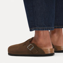 Load image into Gallery viewer, BIRKENSTOCK BOSTON SFB SUEDE REGULAR CARAFE
