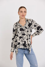Load image into Gallery viewer, TUESDAY LABEL BOW BLOUSE MONO LINK
