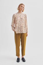 Load image into Gallery viewer, SECOND FEMALE COSMOS BLOUSE
