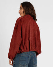 Load image into Gallery viewer, STORM FAUX SUEDE JACKET RUST
