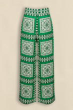 Load image into Gallery viewer, GESTURE PANT PARROT SCARF
