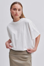 Load image into Gallery viewer, SECOND FEMALE GHITA OVERSIZED TEE WHITE
