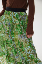 Load image into Gallery viewer, KINNEY GOLDIE PLEAT SKIRT
