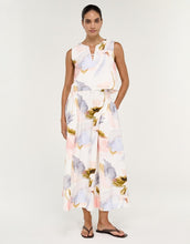 Load image into Gallery viewer, STAPLE THE LABEL VALEA TOP WATERCOLOUR FLORAL
