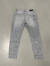 Load image into Gallery viewer, ZHRILL NOVA JEAN W0003
