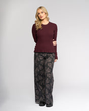 Load image into Gallery viewer, KNEWE LUXE SWEATER RAISIN/BLACK
